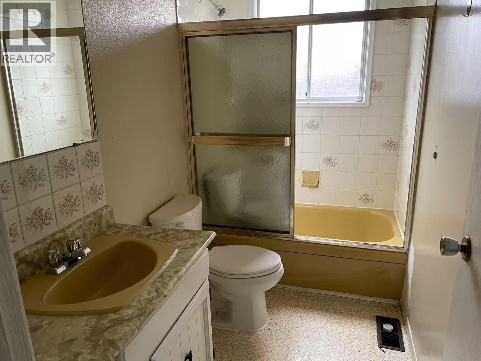 7151 Francis Road Property Photo 5