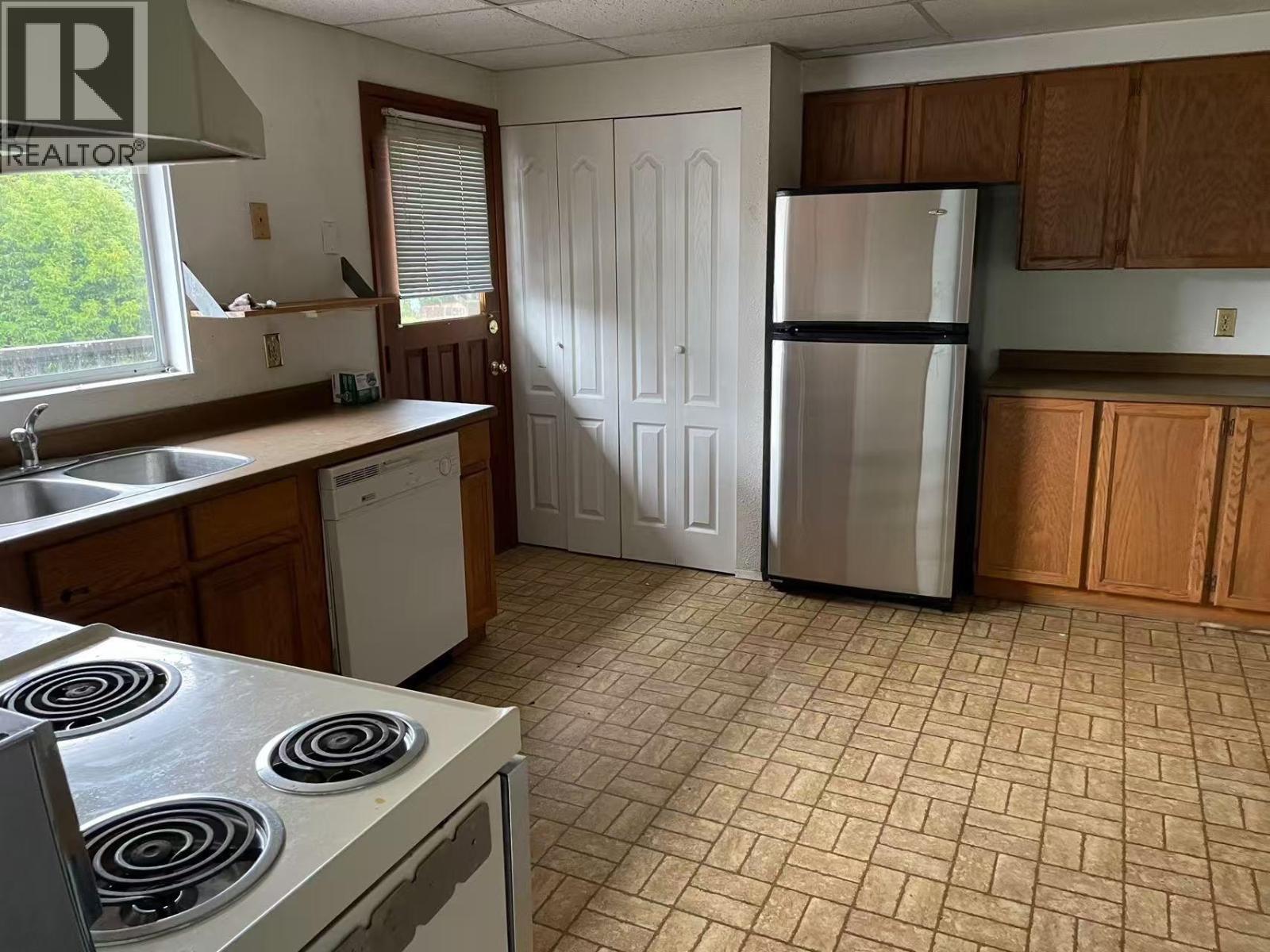 7151 Francis Road Property Photo 10