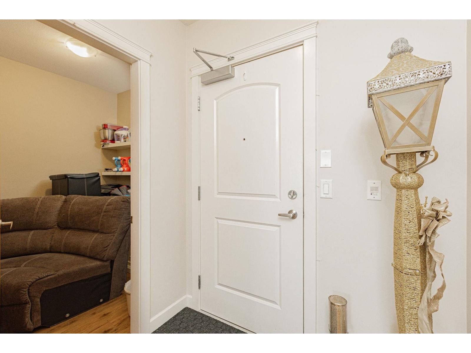 405 8067 207 Street Property Photo 14