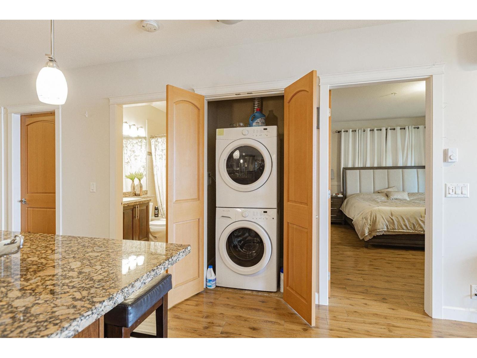 405 8067 207 Street Property Photo 15