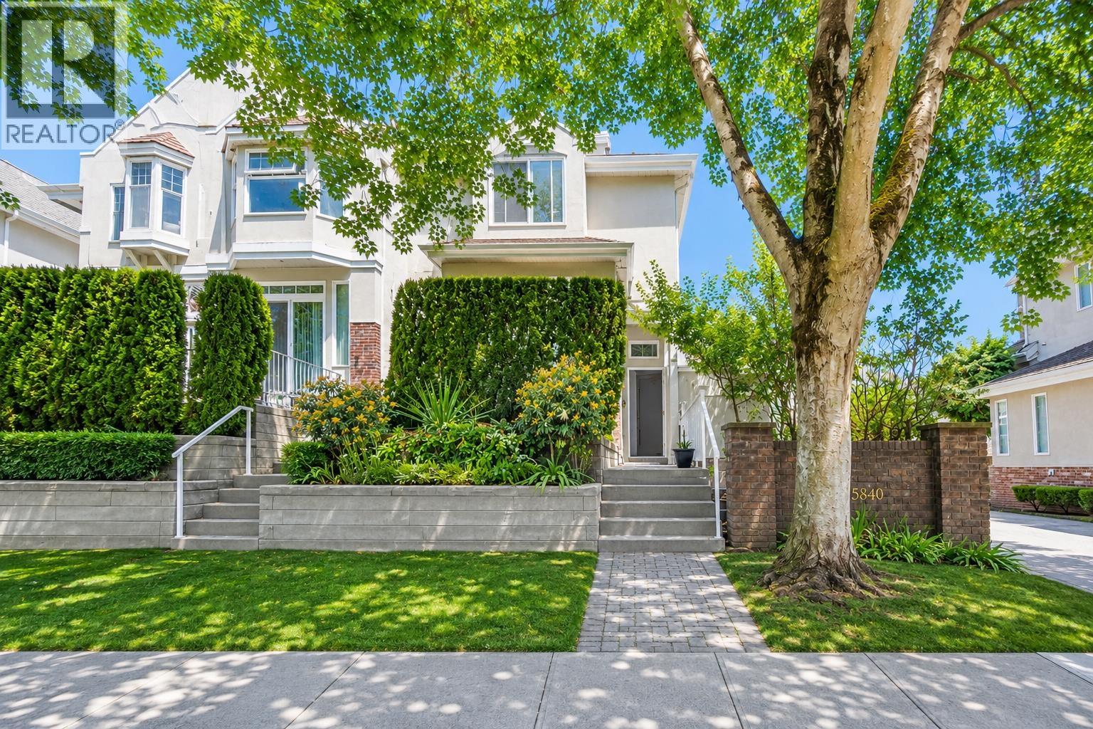 51 5840 DOVER CRESCENT
