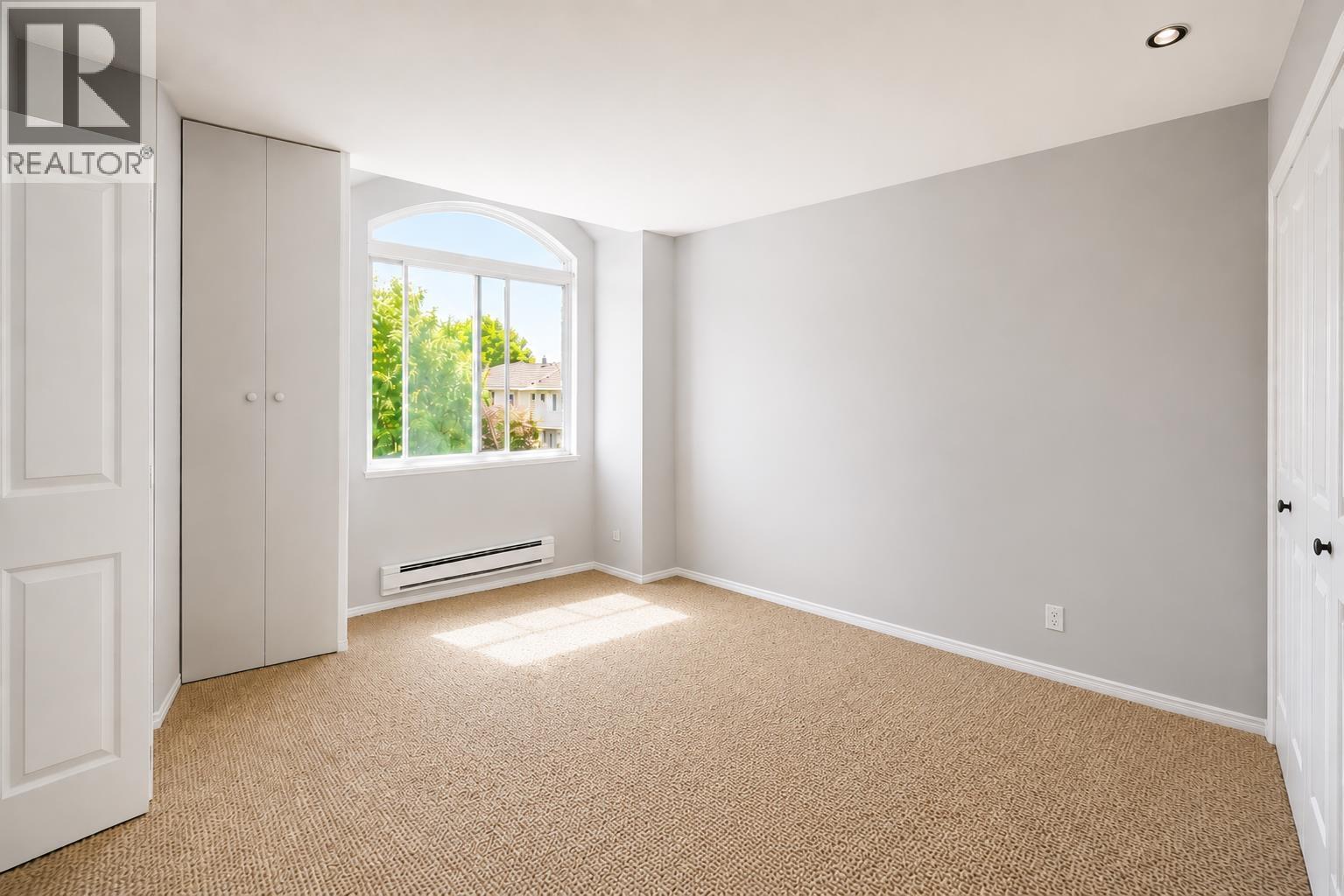 51 5840 Dover Crescent Property Photo 20