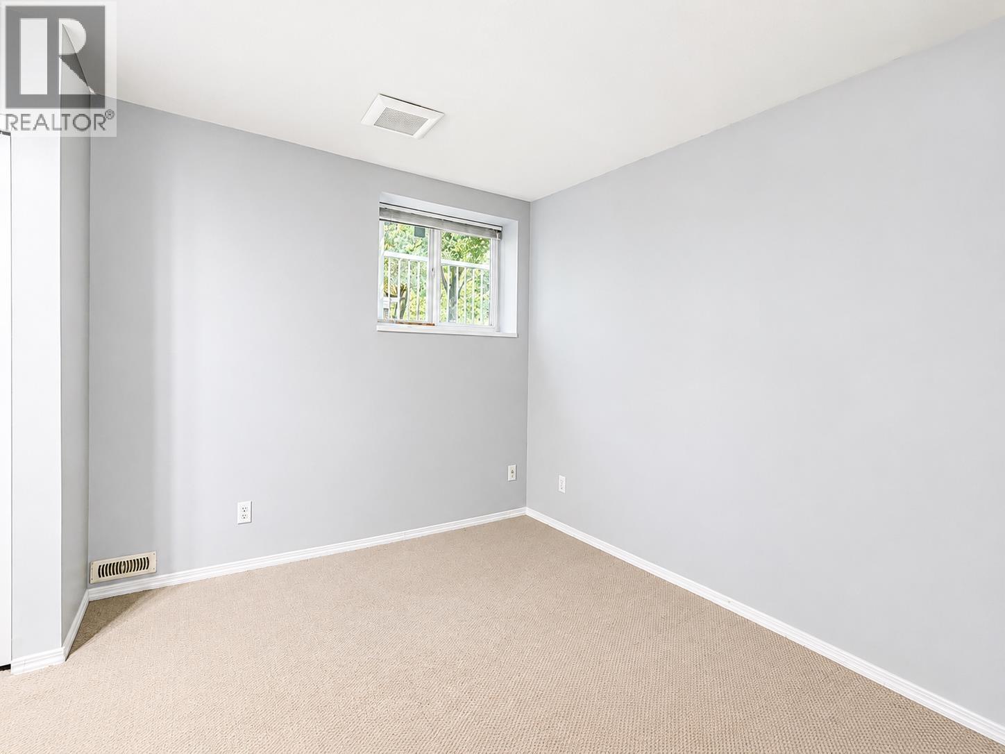 51 5840 Dover Crescent Property Photo 26