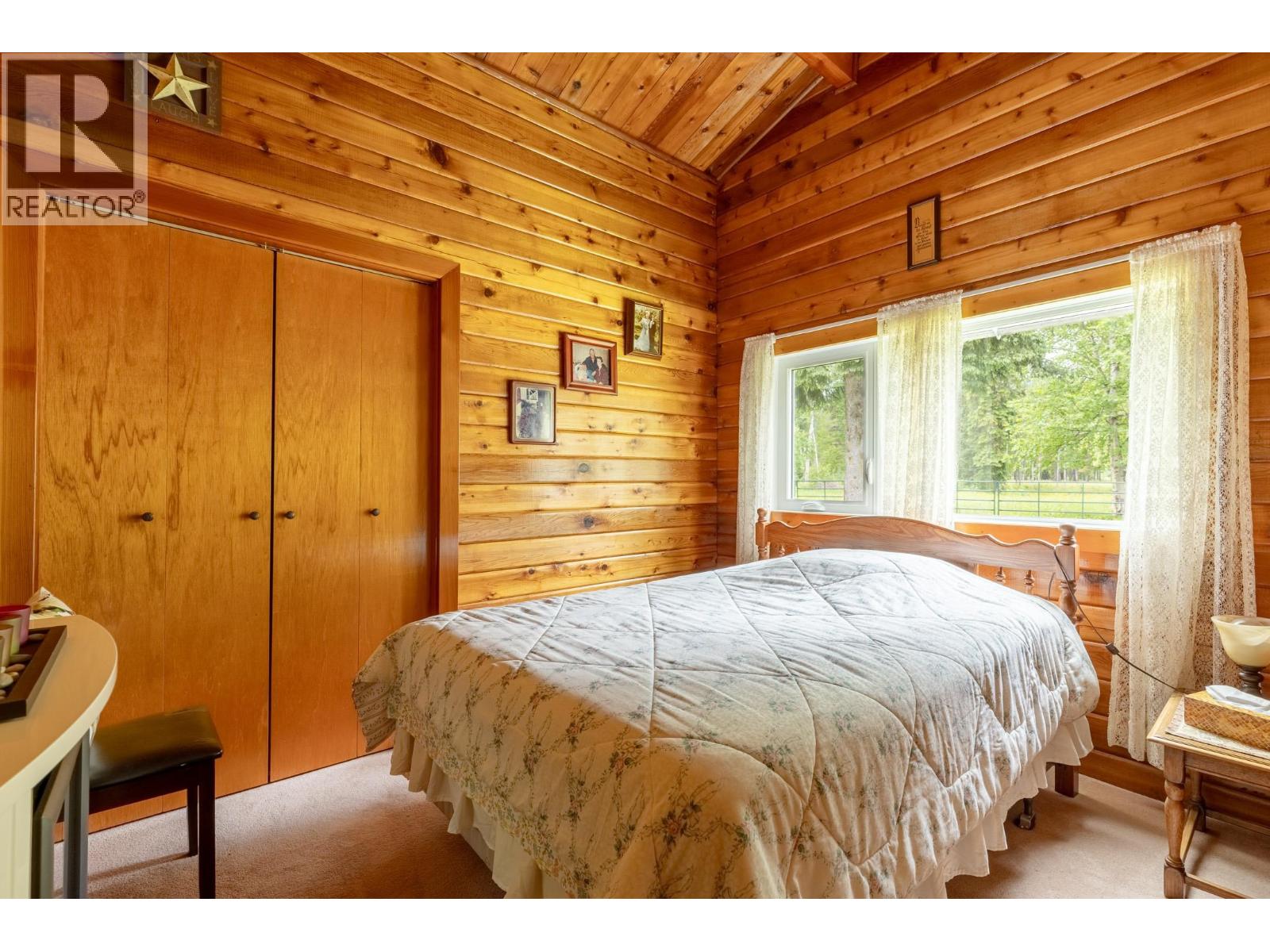 8210 S 5 Highway Property Photo 14