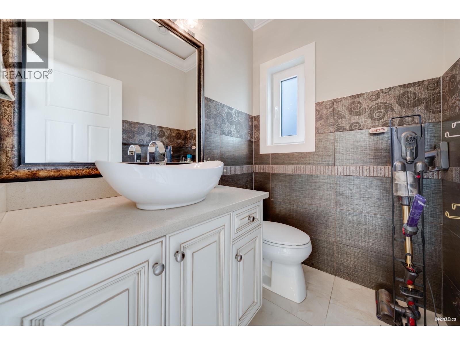 8 Glynde Avenue Property Photo 4