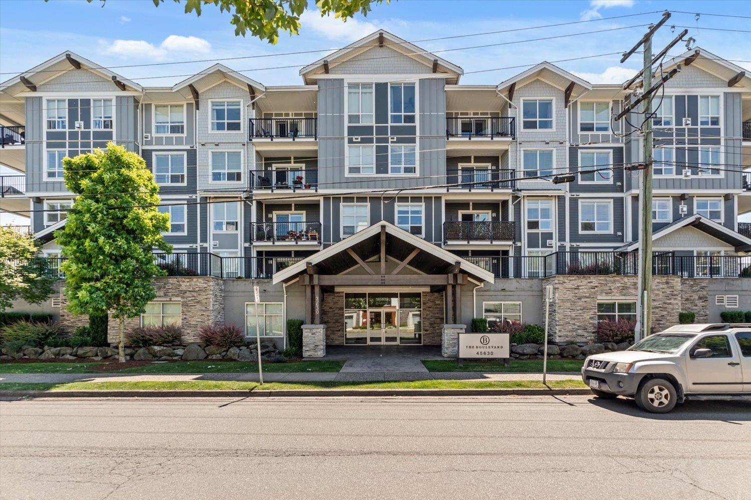 45630 SPADINA Avenue #104 Property Photo 1