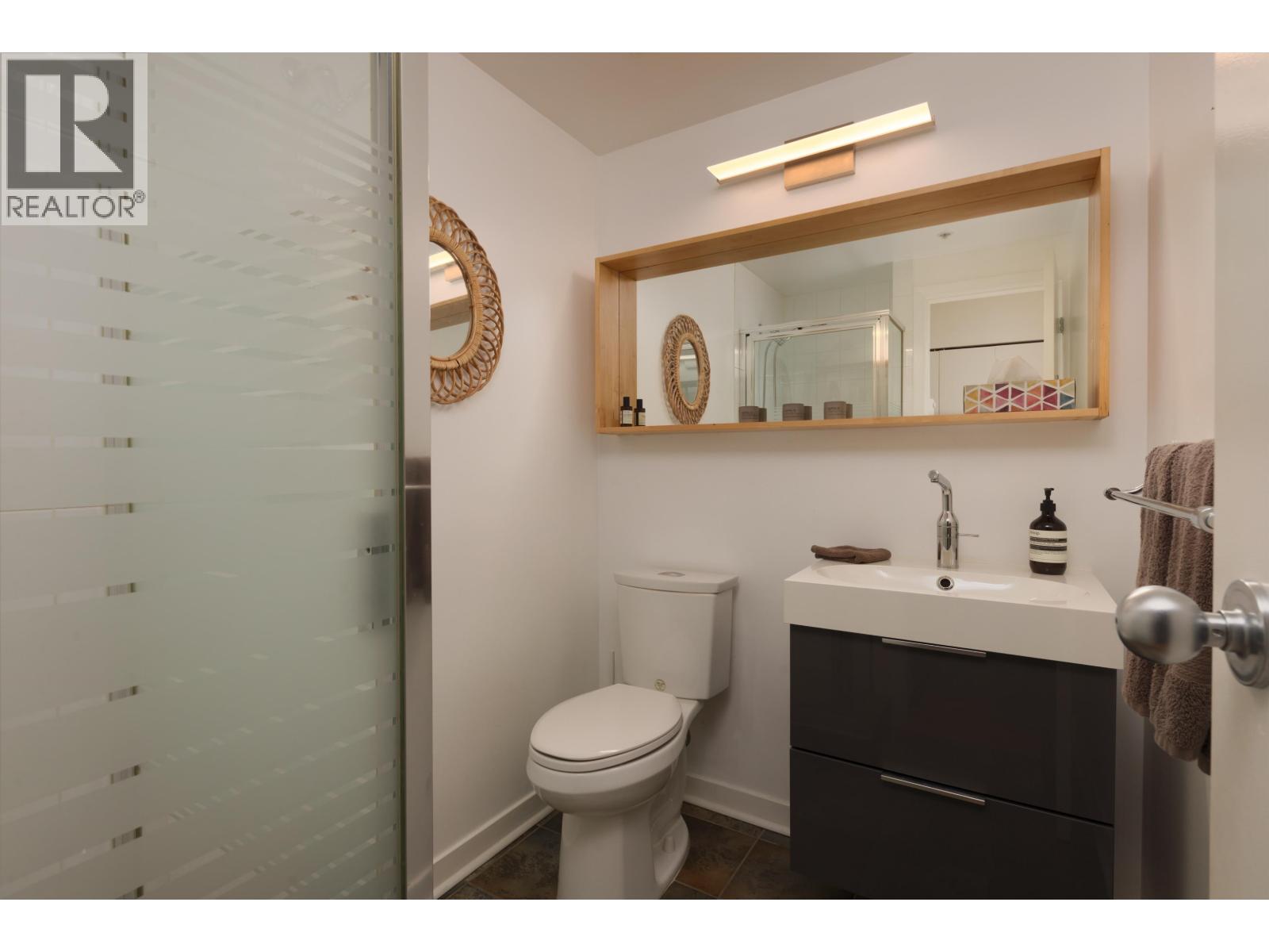 308 27 Alexander Street Property Photo 22