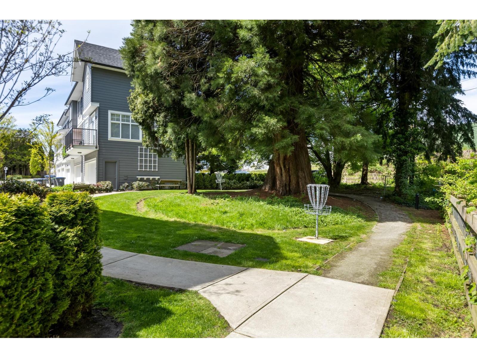 26 16337 15 Avenue Property Photo 31