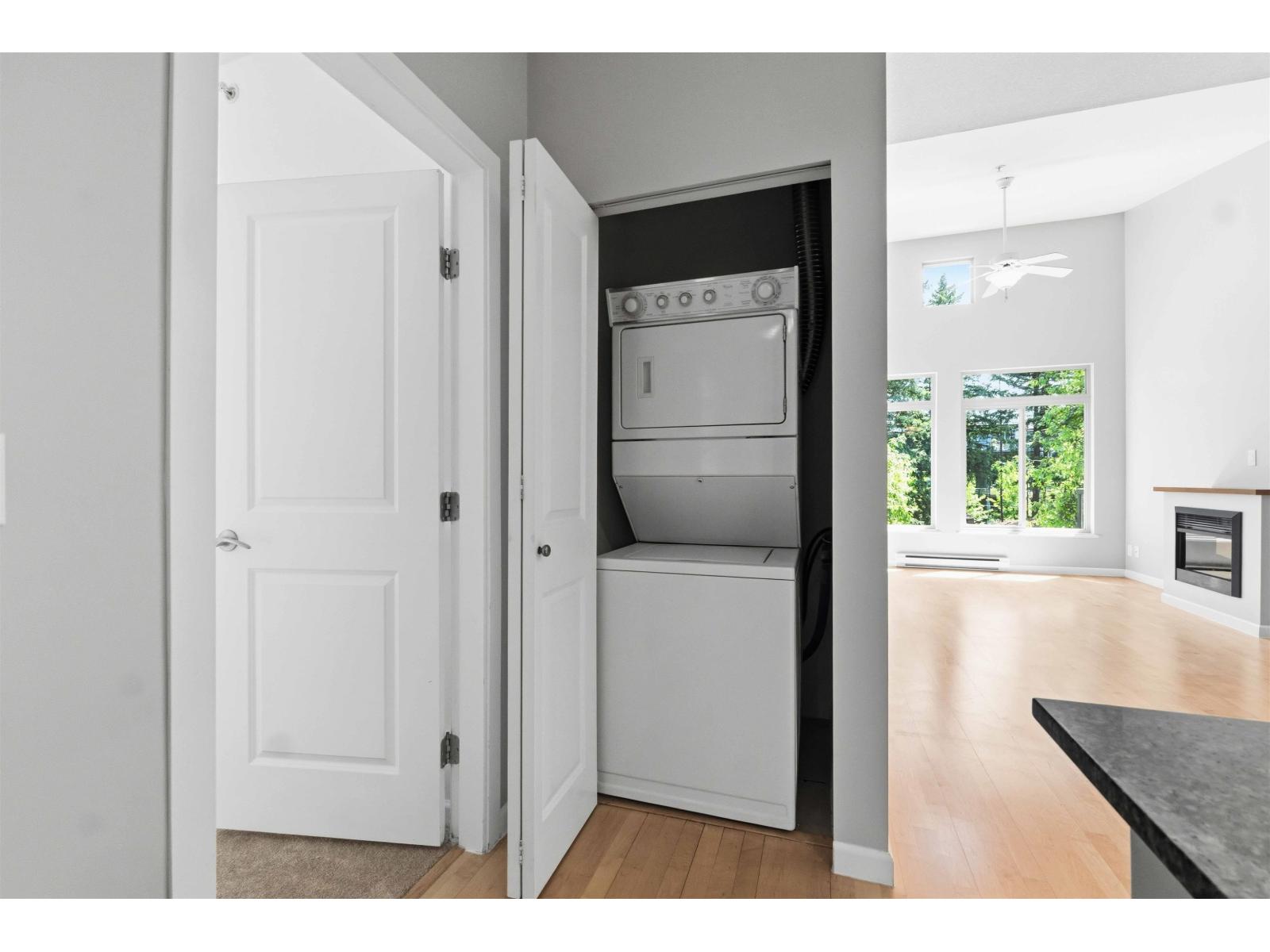 421 15385 101a Avenue Property Photo 7