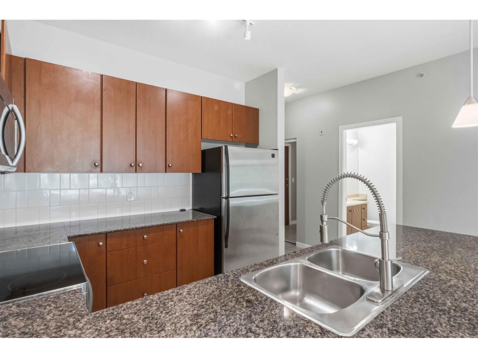 421 15385 101a Avenue Property Photo 10