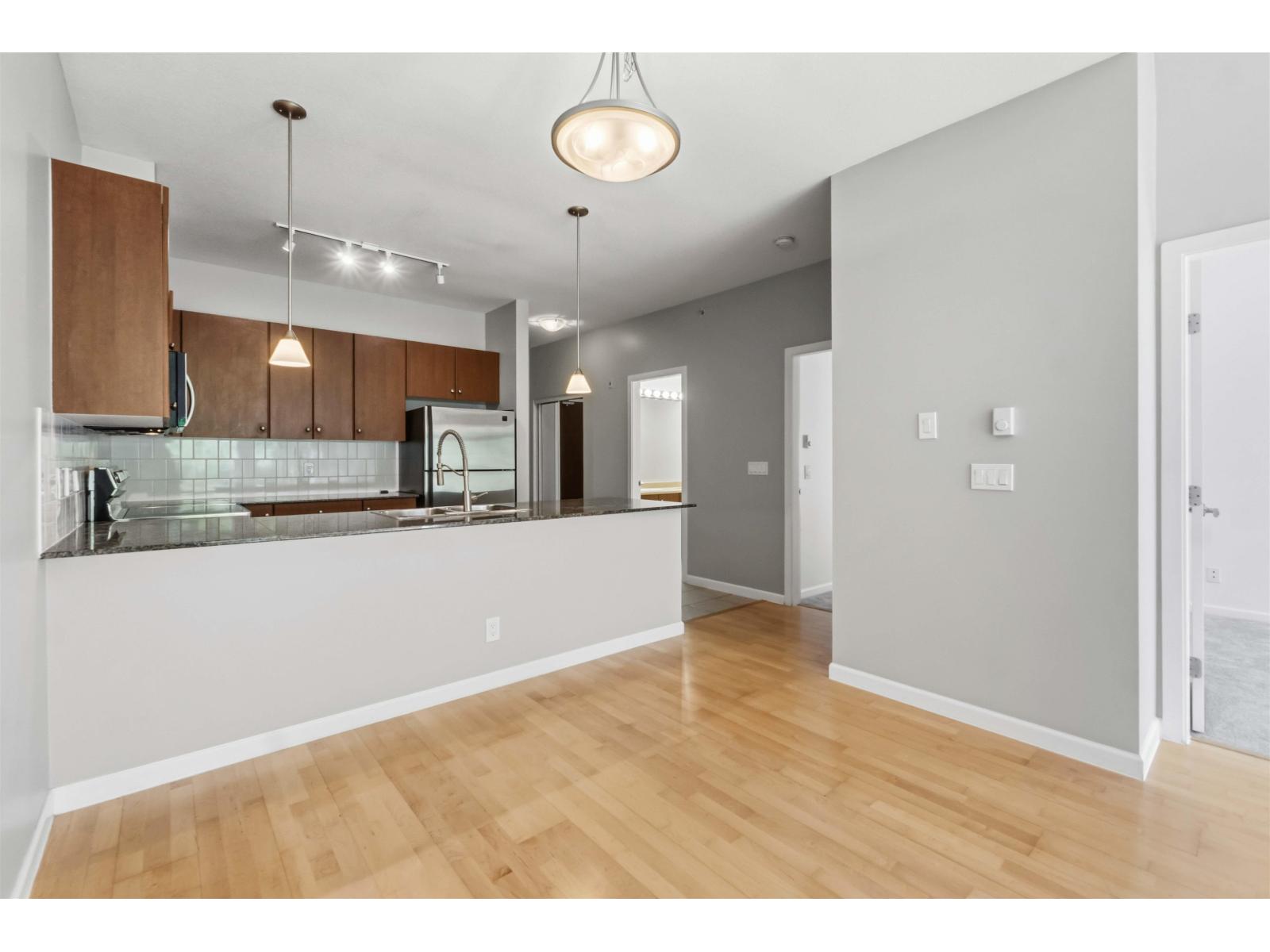 421 15385 101a Avenue Property Photo 12