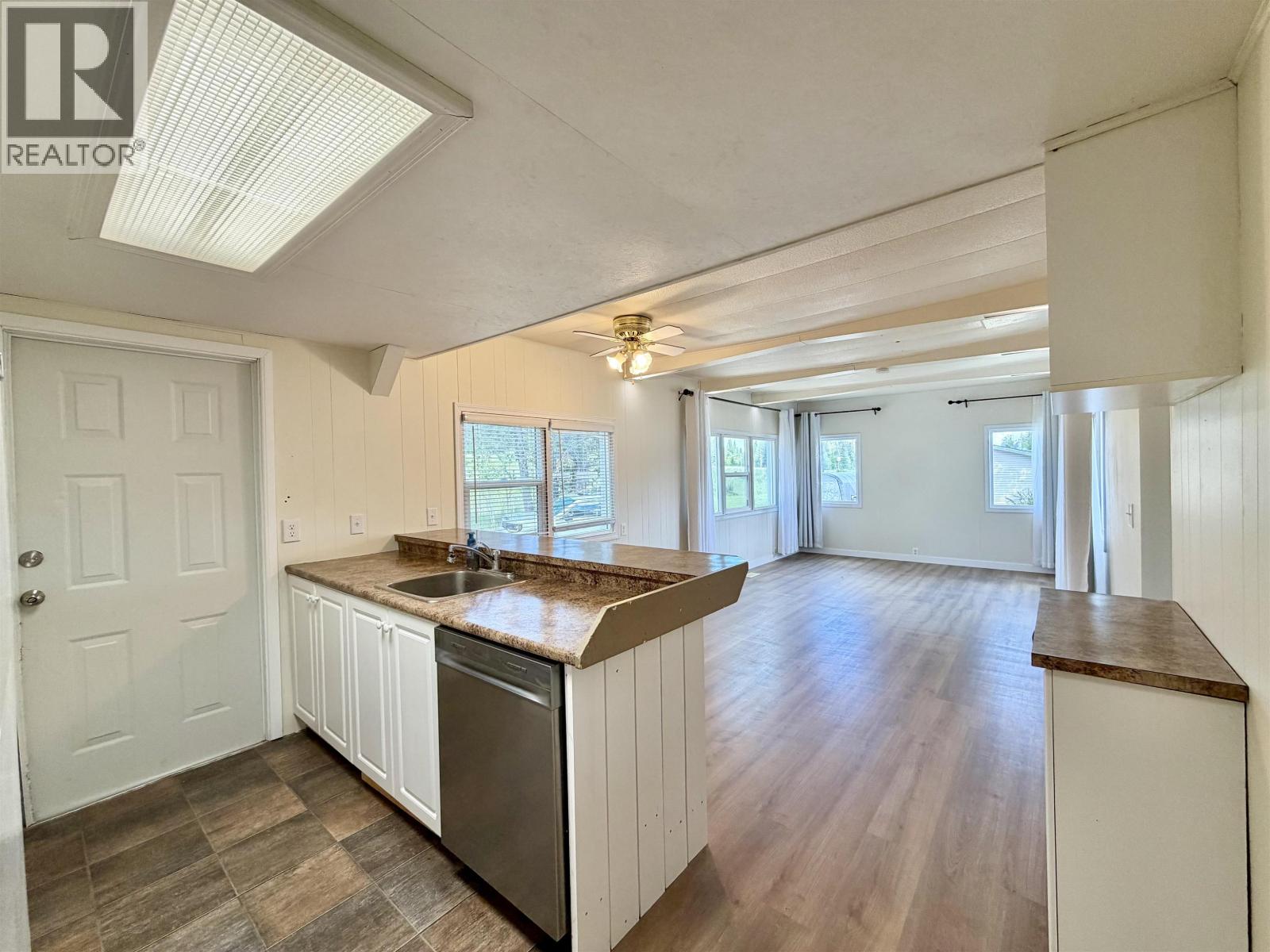 10 5506 Park Drive Property Photo 7