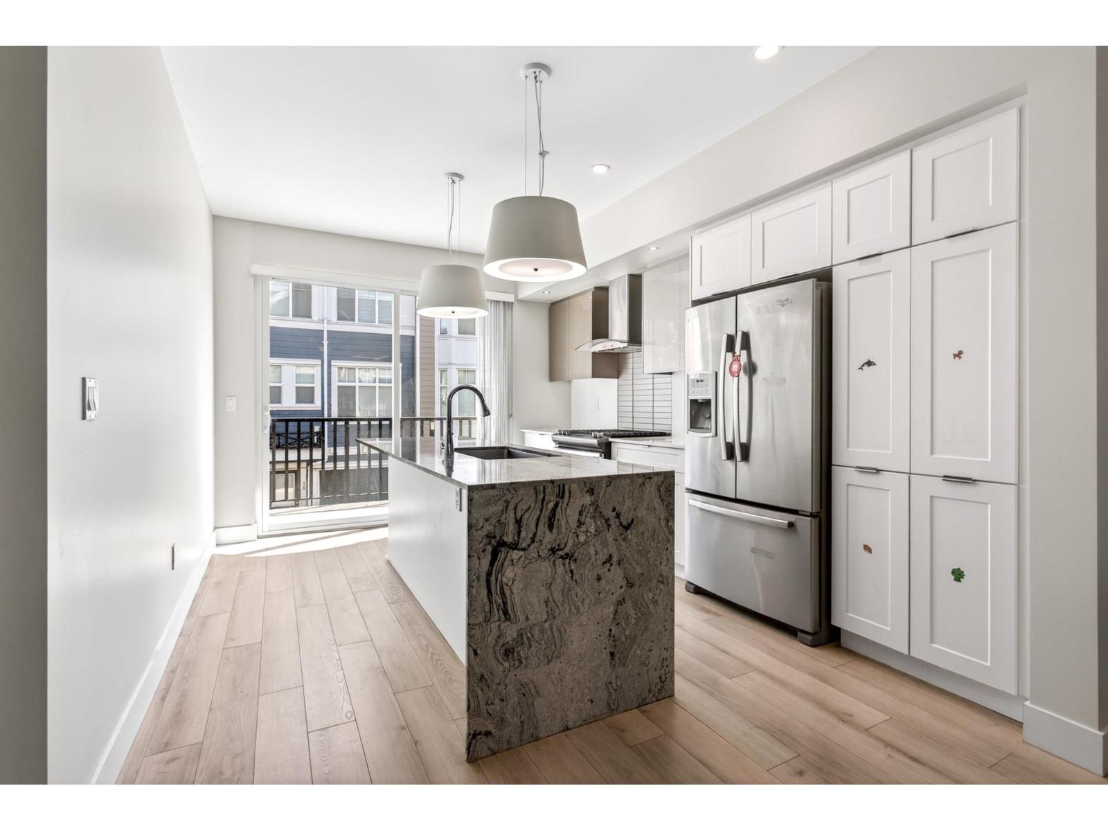14 20852 77A AVENUE Property Photo 1