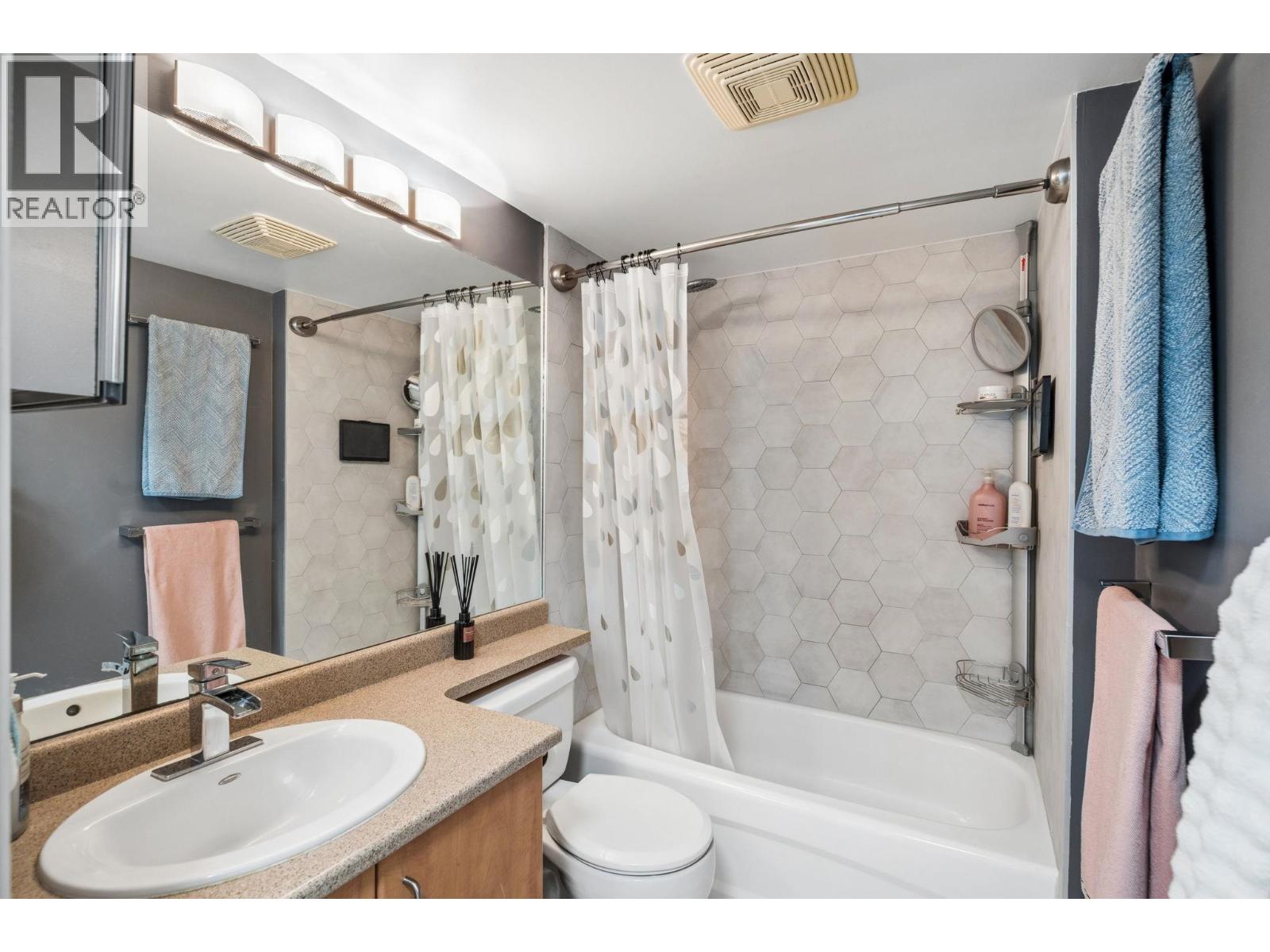 1610 5380 Oben Street Property Photo 18