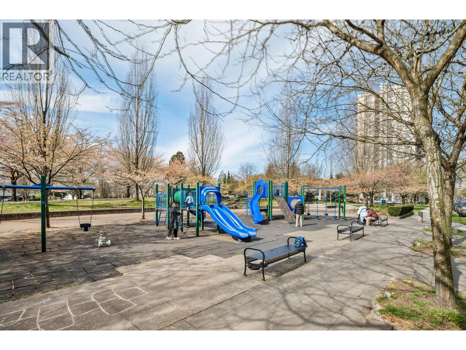1610 5380 Oben Street Property Photo 25