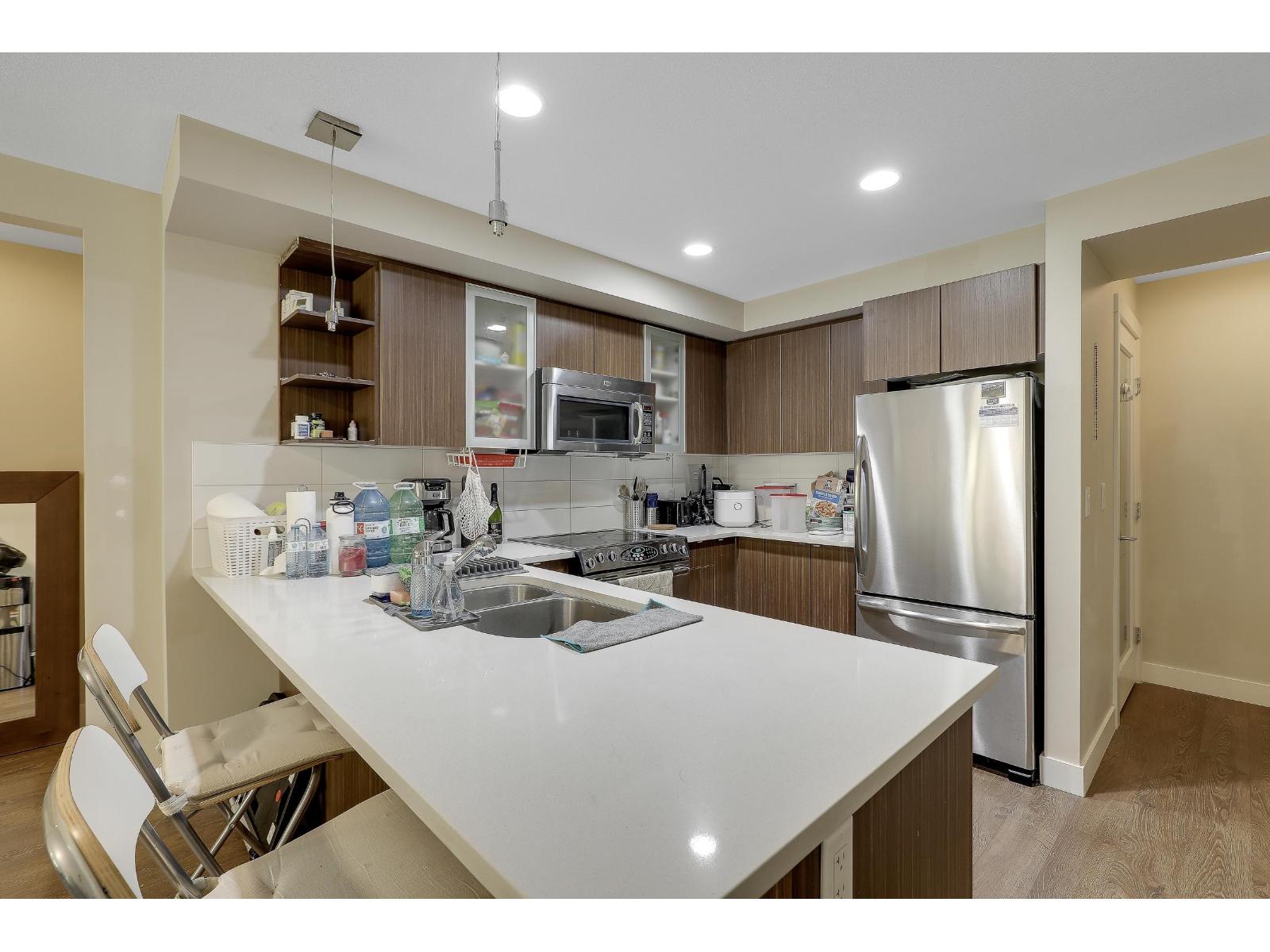 209 19936 56 Avenue Property Photo 14