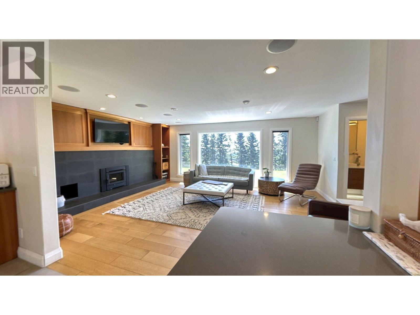12583 267 Road Property Photo 4
