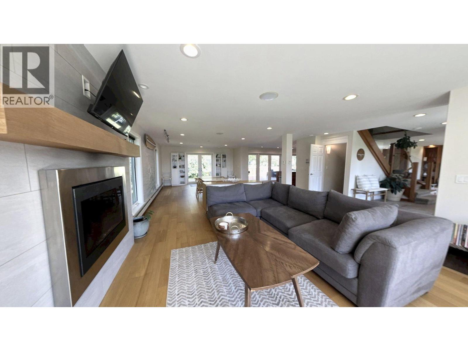 12583 267 Road Property Photo 8