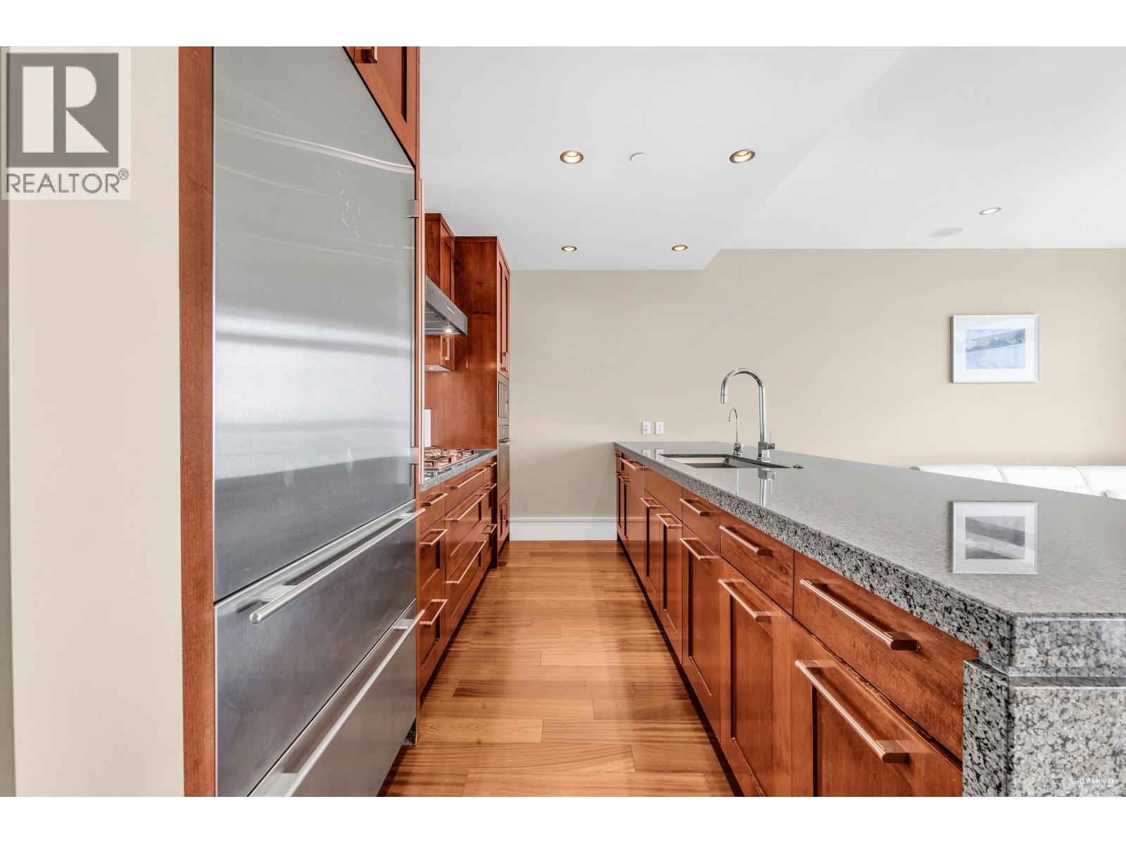 102 2575 Garden Court Property Photo 17