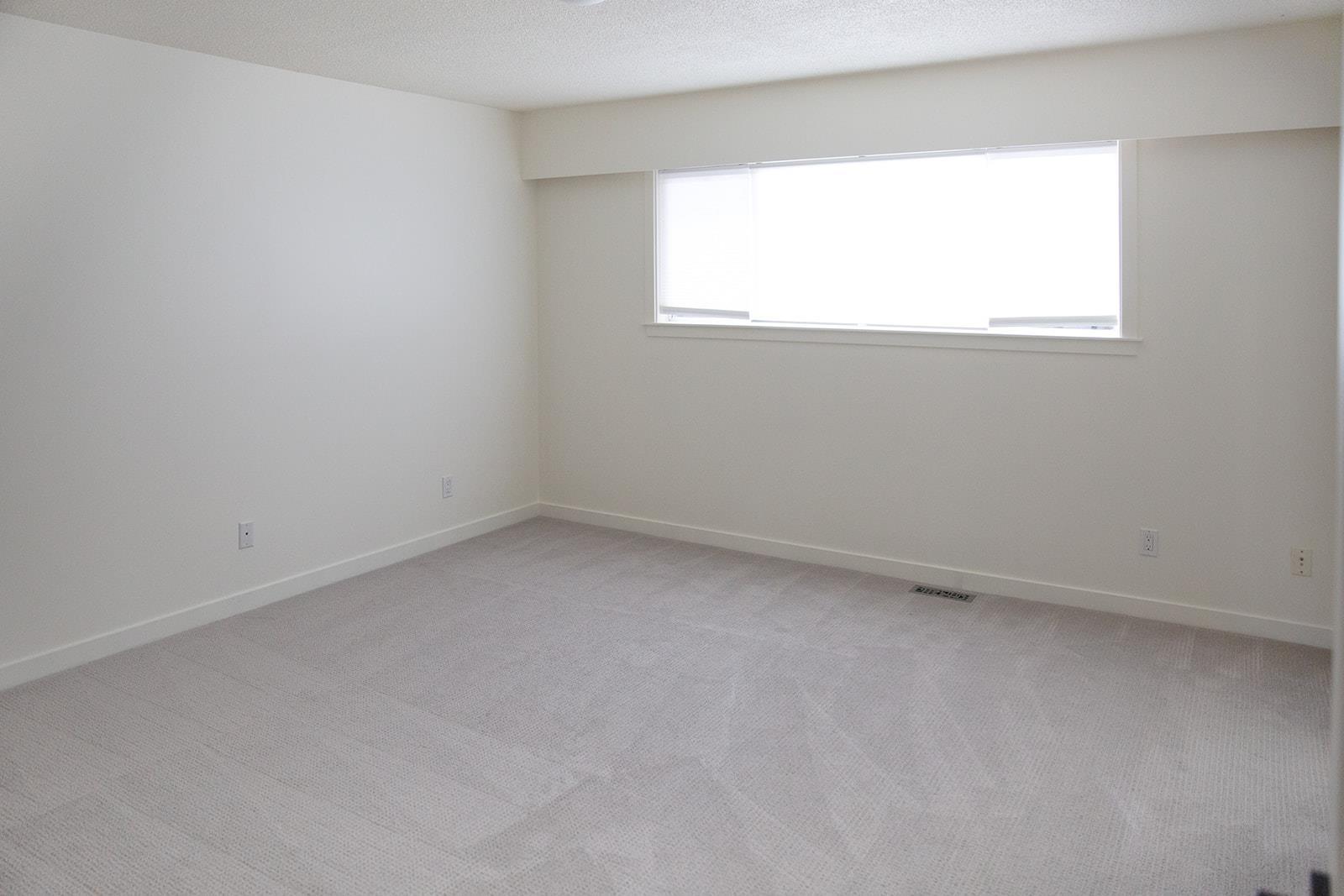 4064 198 Street Property Photo 8