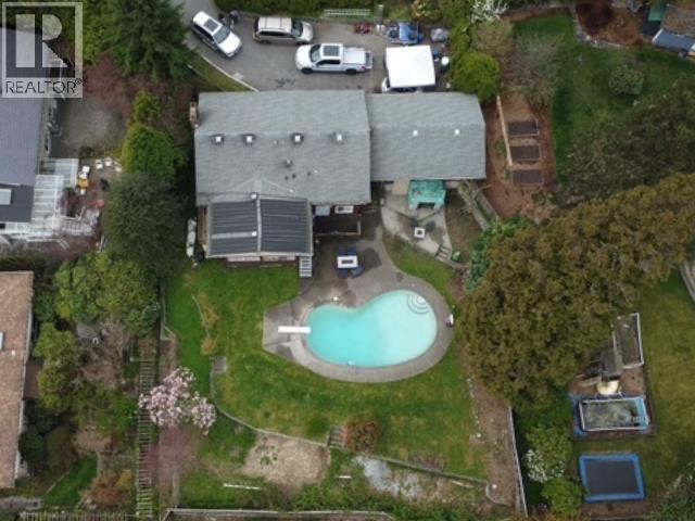 1440 Mountain Highway Property Photo 6