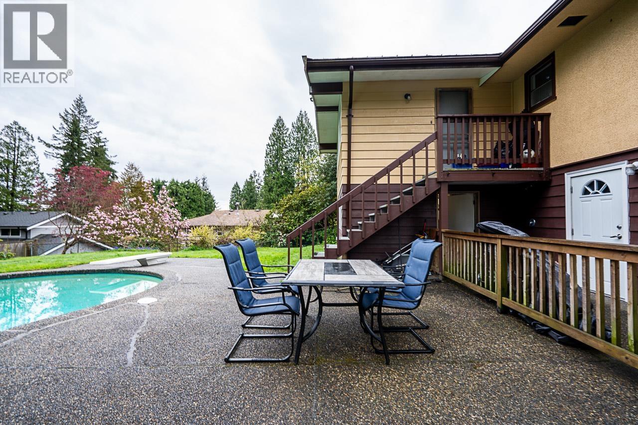 1440 Mountain Highway Property Photo 11