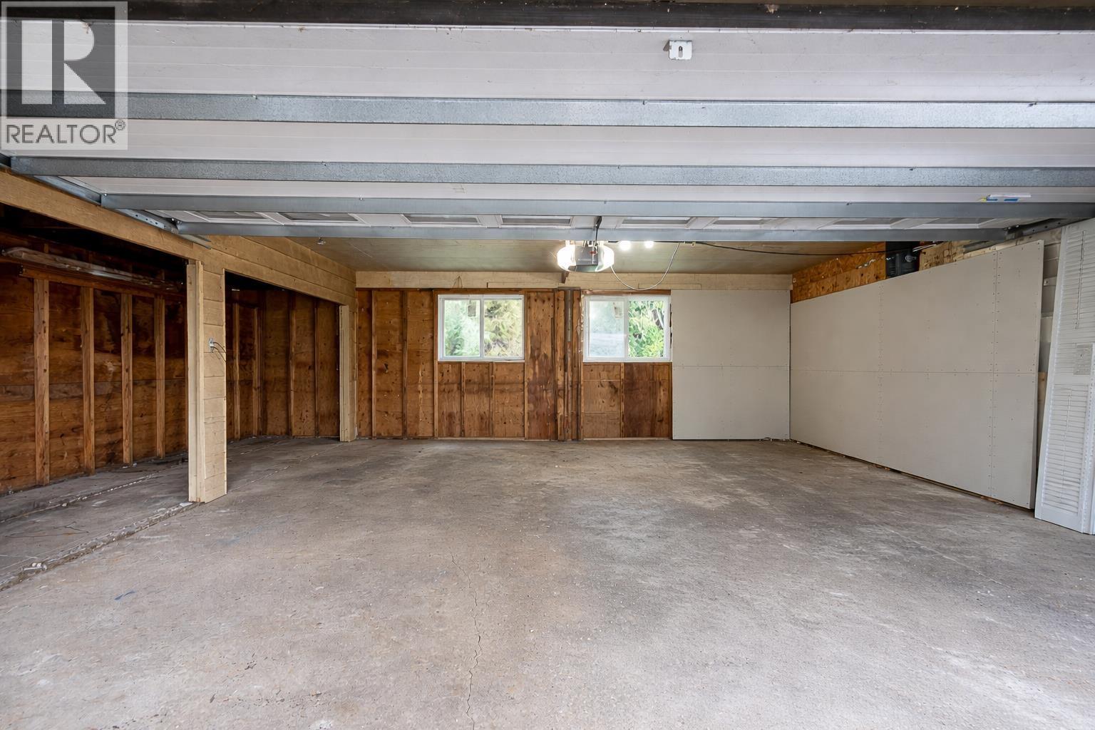 1440 Mountain Highway Property Photo 37