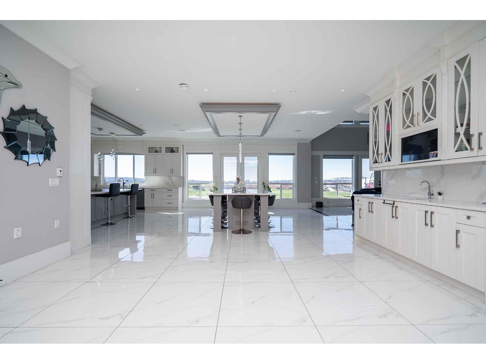 4371 184 Street Property Photo 10