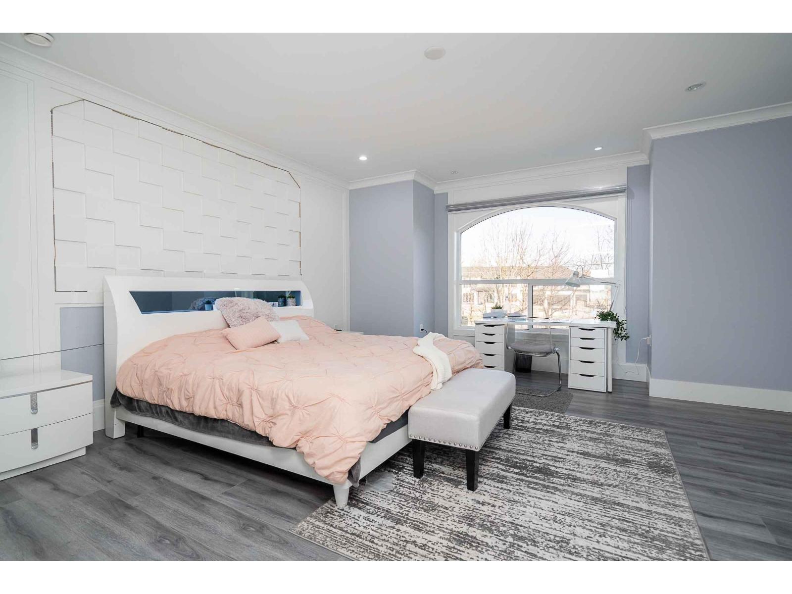 4371 184 Street Property Photo 18