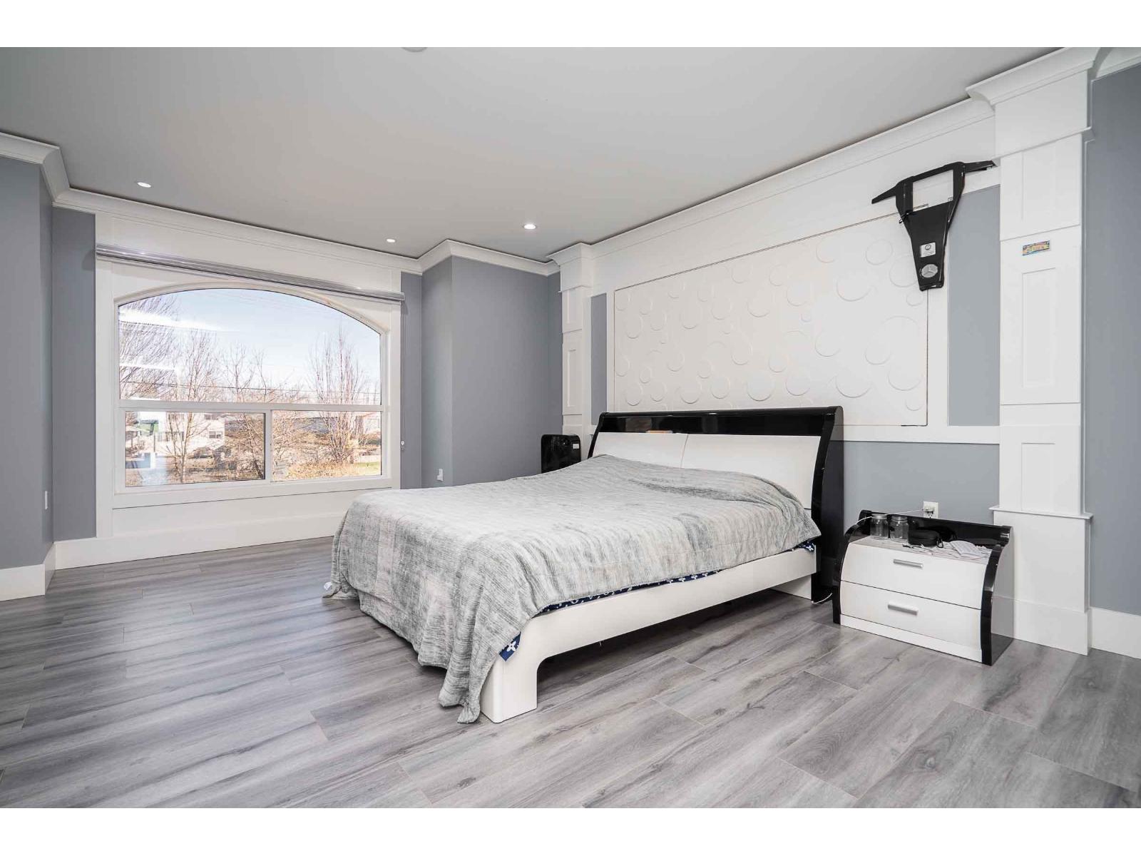4371 184 Street Property Photo 24