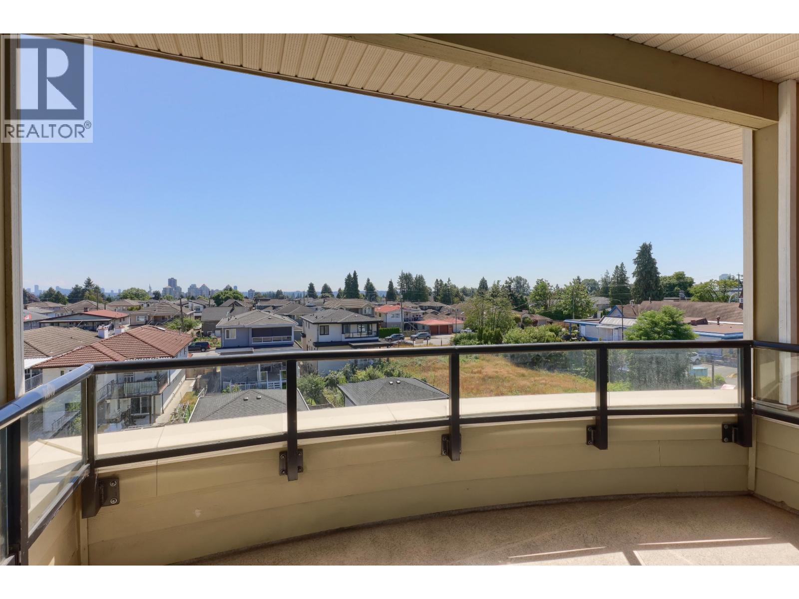 Ph1 7738 Edmonds Street Property Photo 10