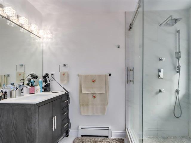 7361 149a Street Property Photo 19