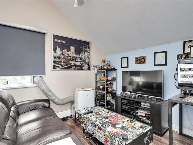 7361 149a Street Property Photo 23