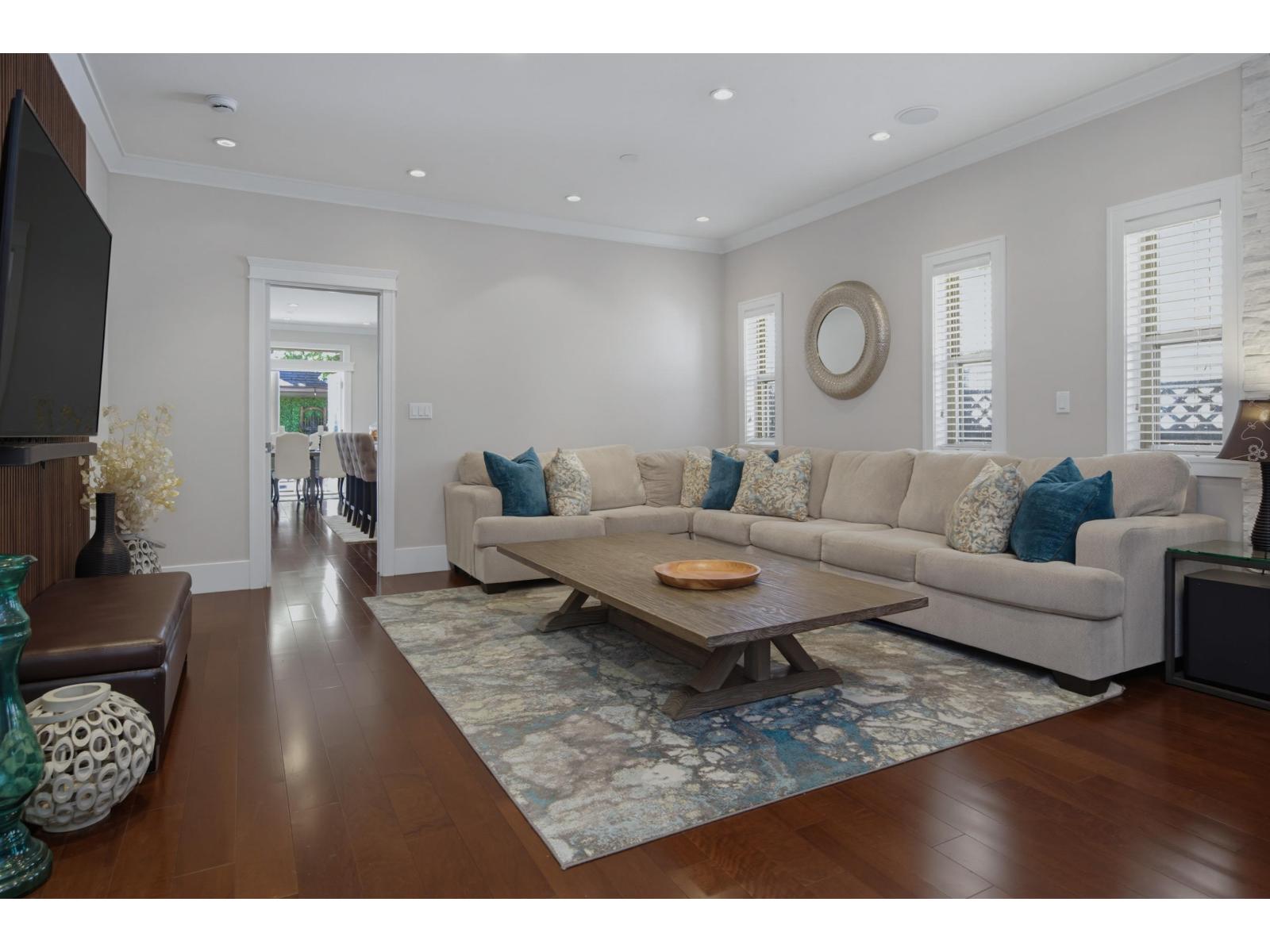 9403 118 Street Property Photo 11
