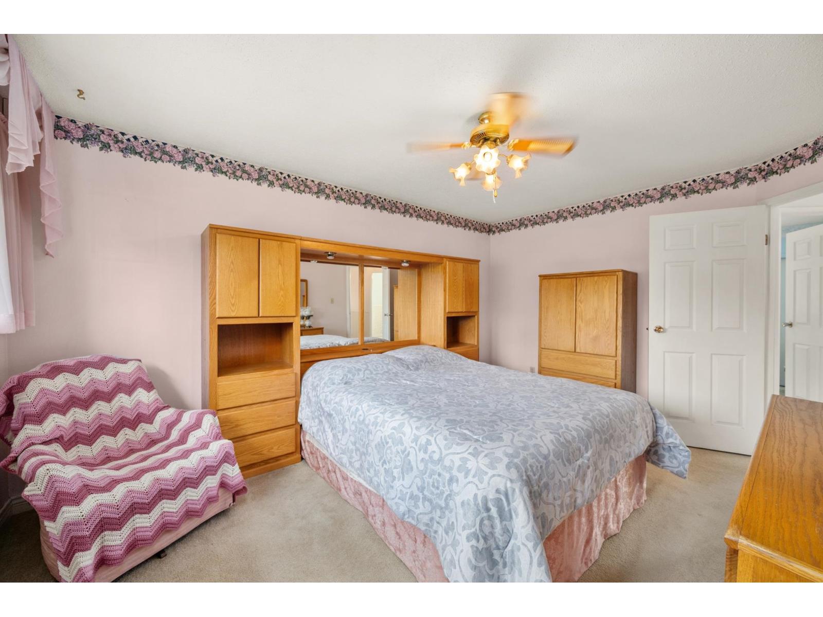 9507 204b Street Property Photo 16