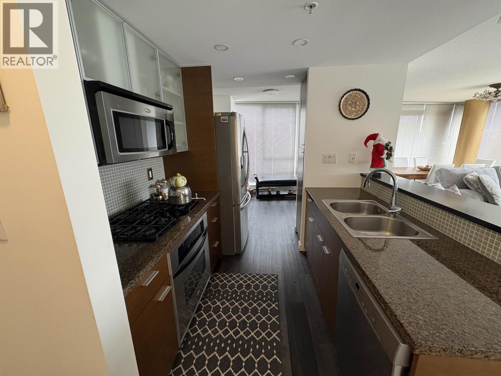 1106 980 Cooperage Way Property Photo 10