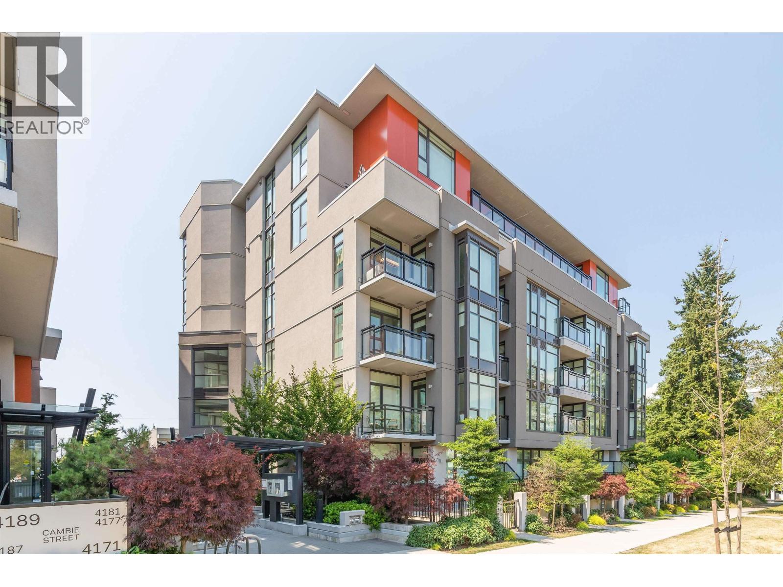 403 4171 CAMBIE STREET