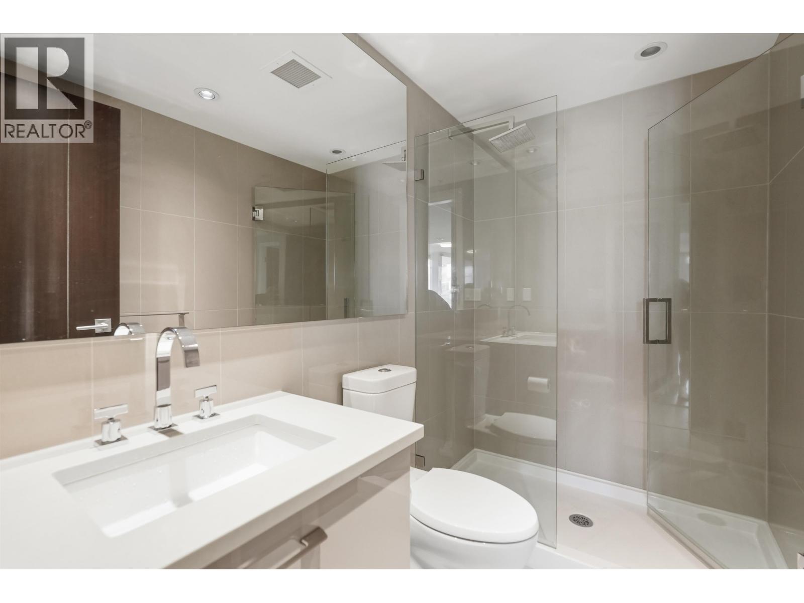 504 210 Salter Street Property Photo 7