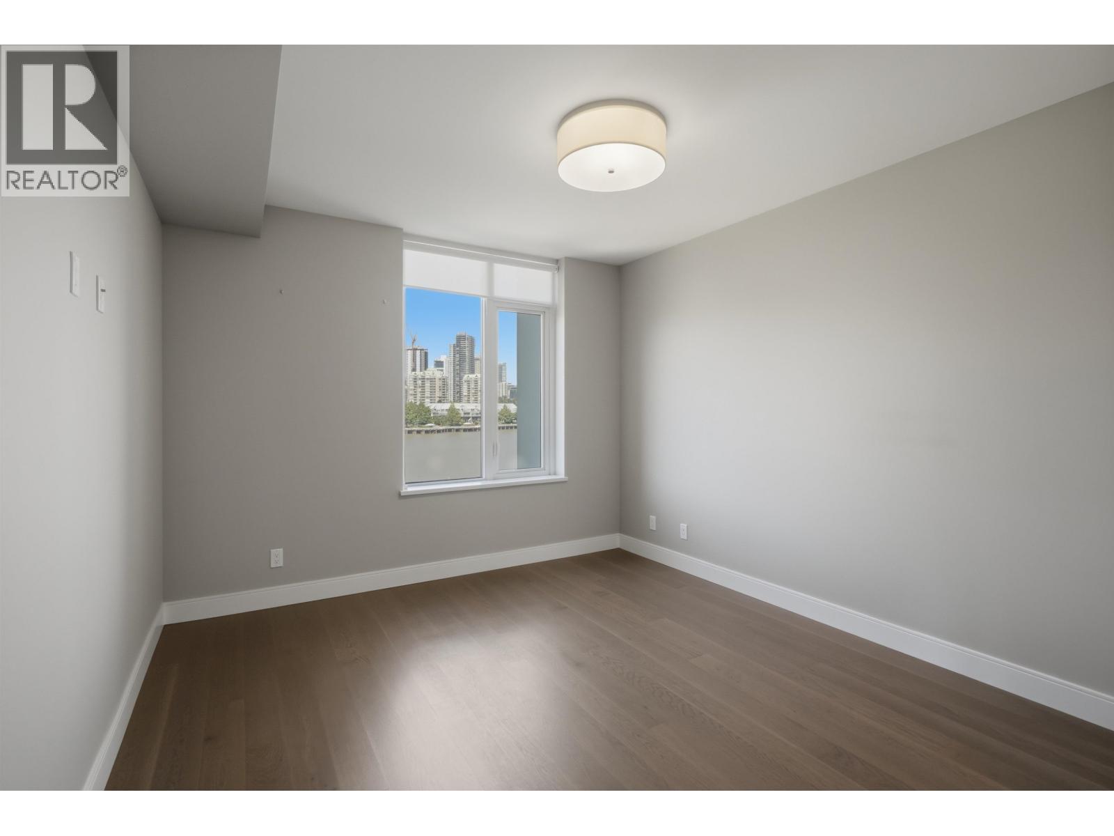 504 210 Salter Street Property Photo 8