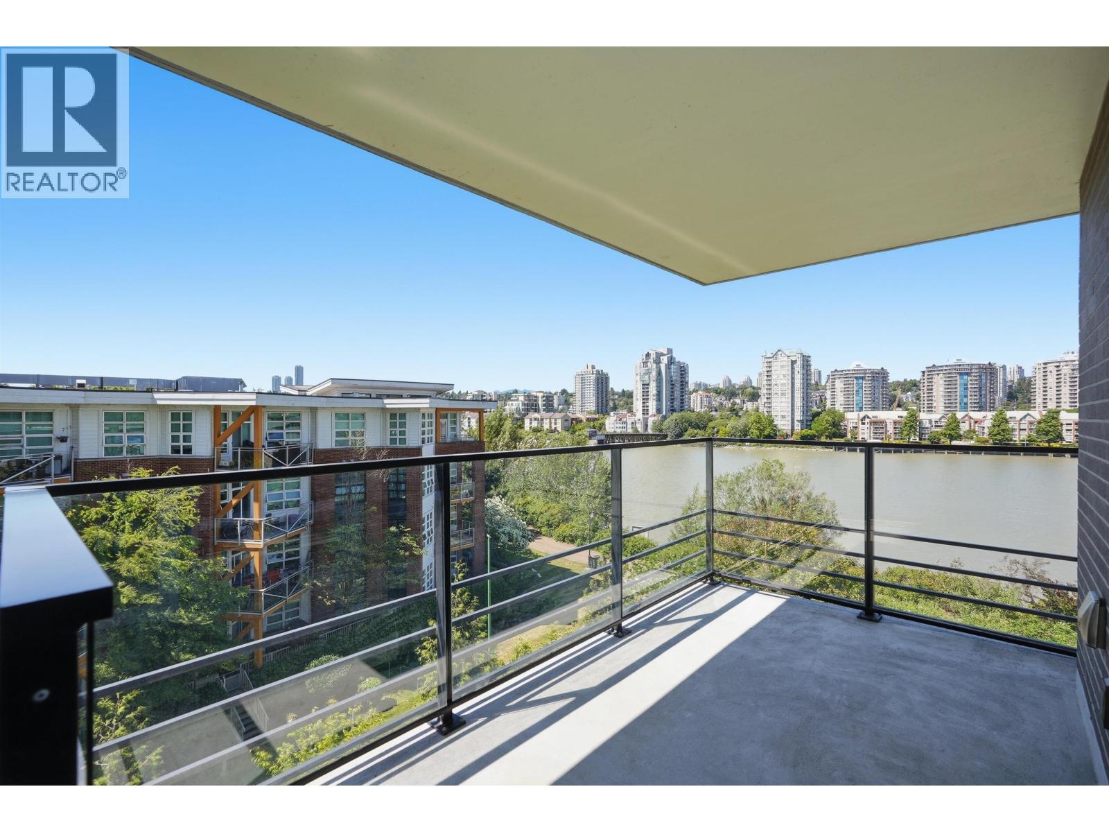504 210 Salter Street Property Photo 12