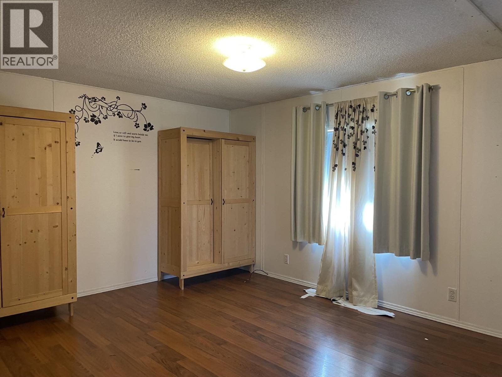 5204 Aspen Crescent Property Photo 18