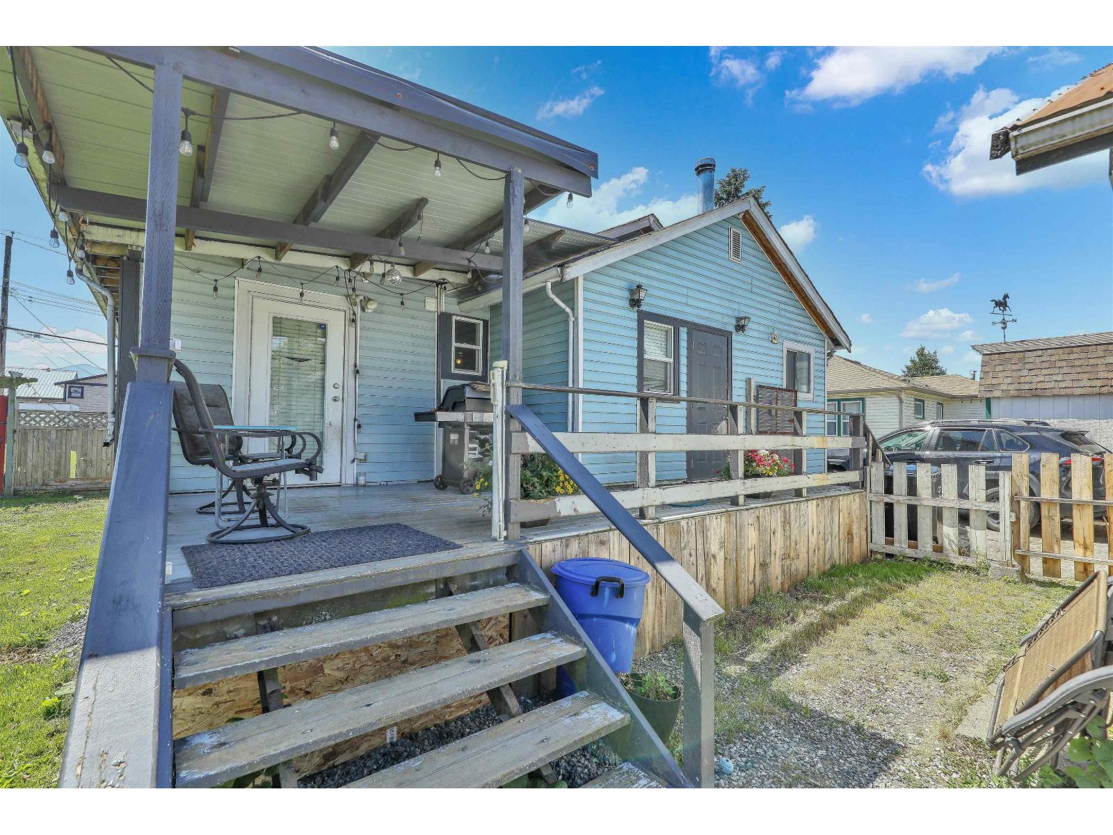 46045 Fifth Avenue Property Photo 23