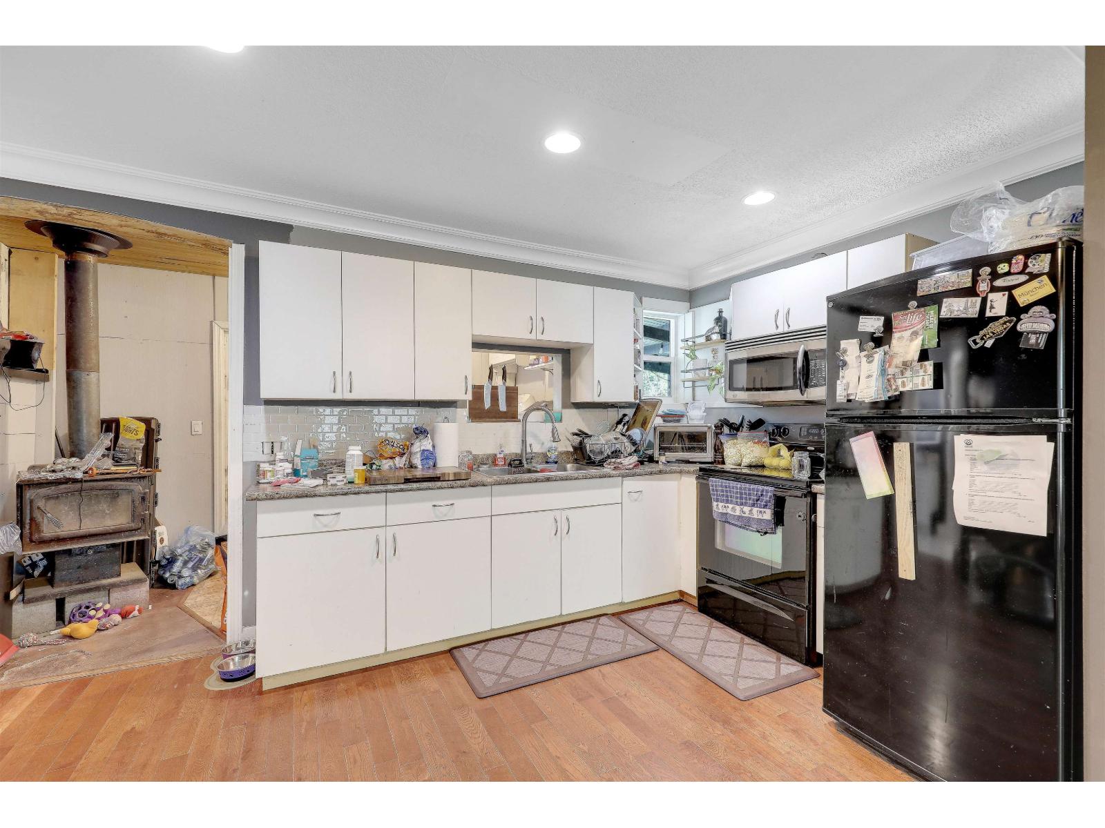 46045 Fifth Avenue Property Photo 38