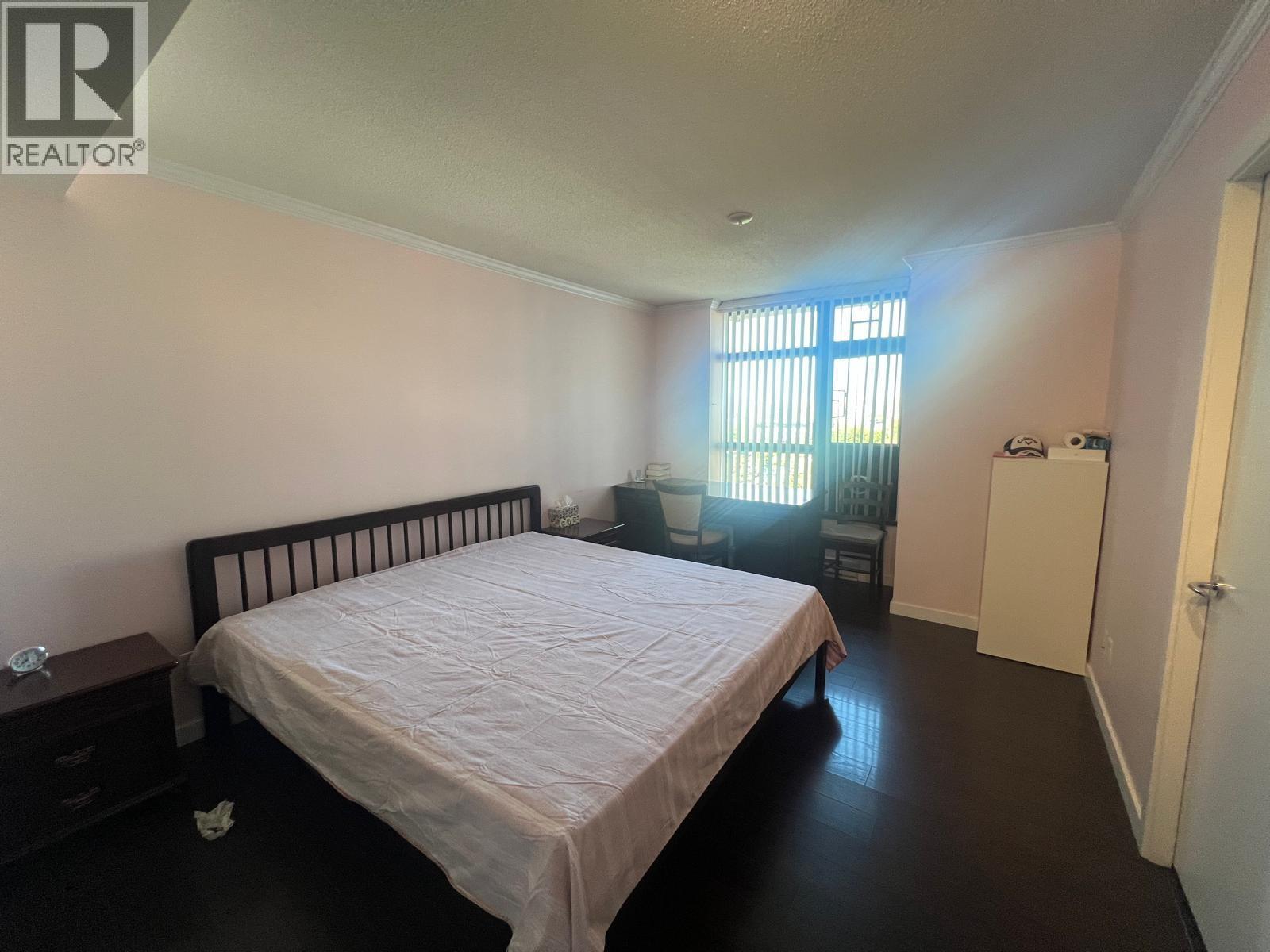 1202 8160 Lansdowne Road Property Photo 9