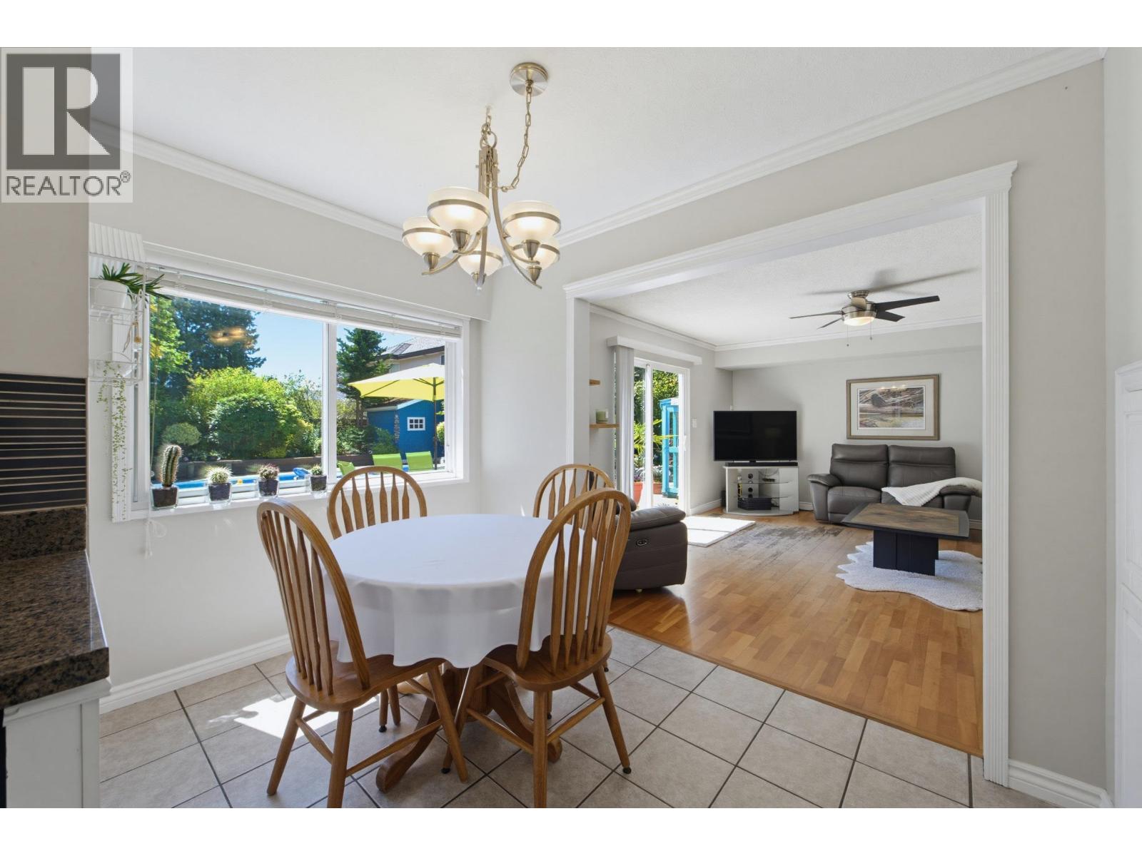 5494 50 Avenue Property Photo 13