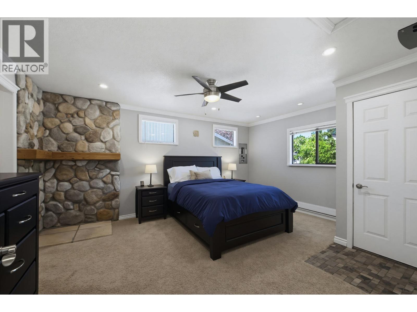 5494 50 Avenue Property Photo 16