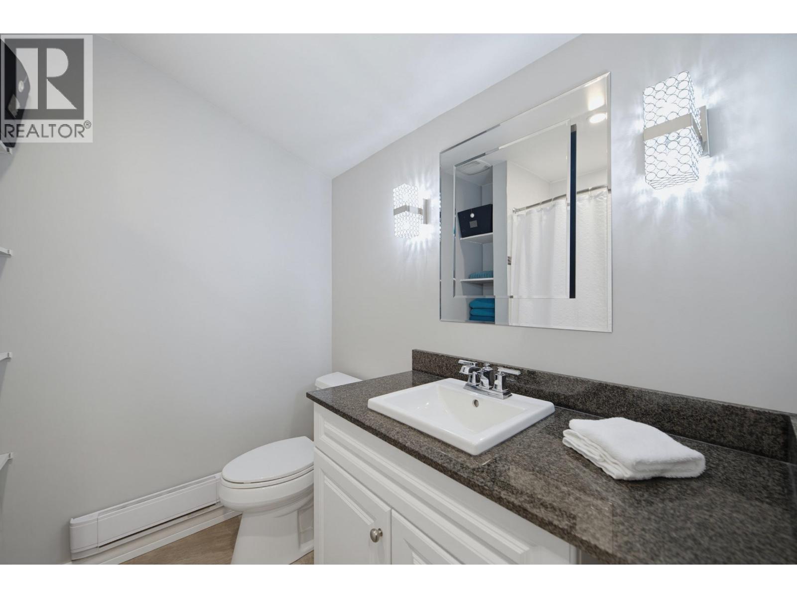 5494 50 Avenue Property Photo 18