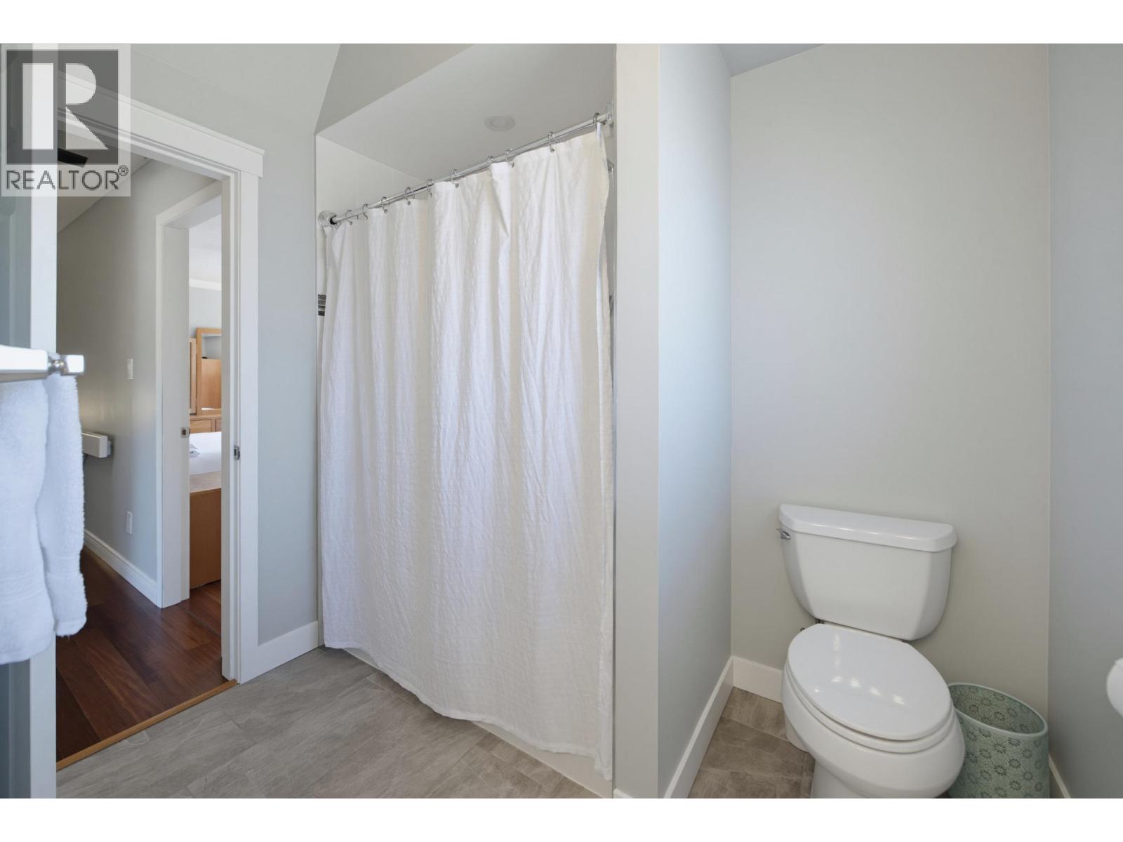 5494 50 Avenue Property Photo 23