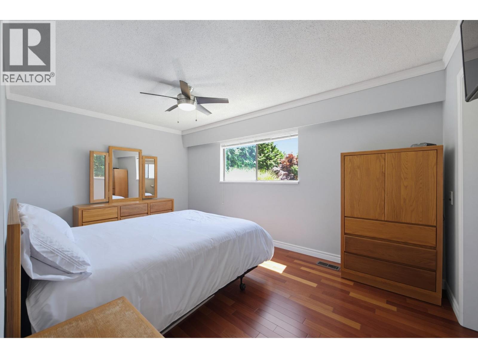5494 50 Avenue Property Photo 25