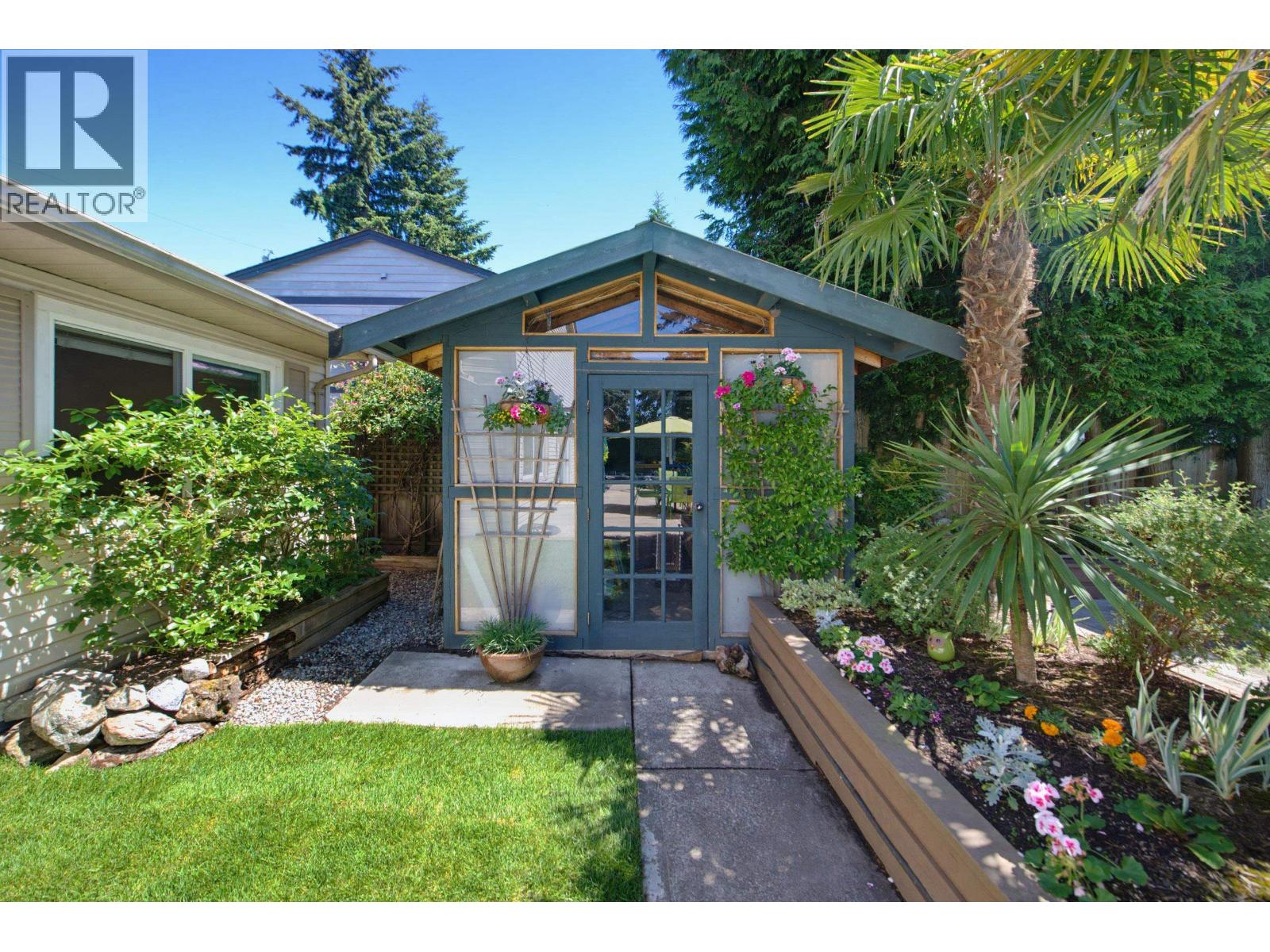 5494 50 Avenue Property Photo 27